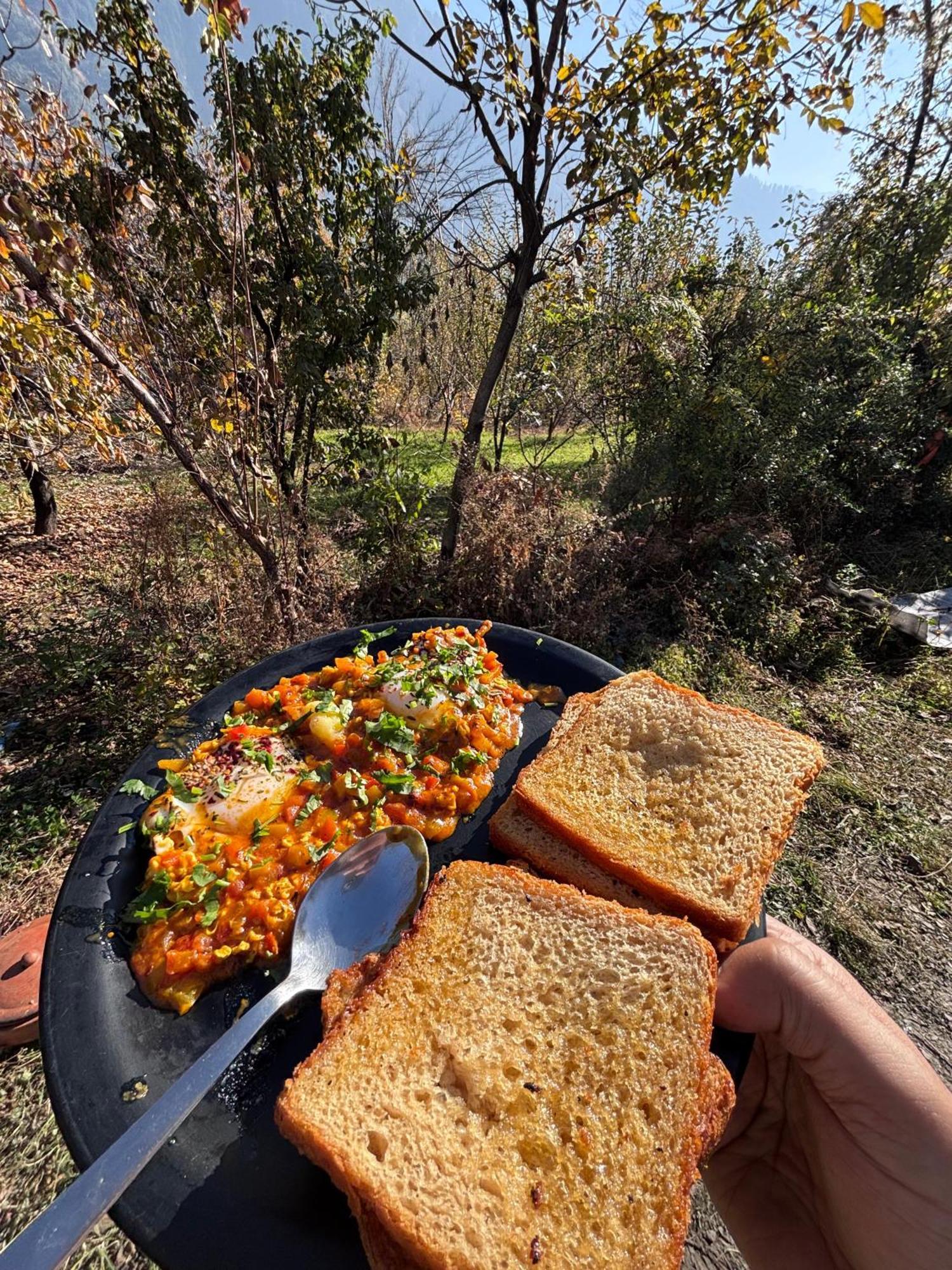 Хостел Basecamp Manali Экстерьер фото